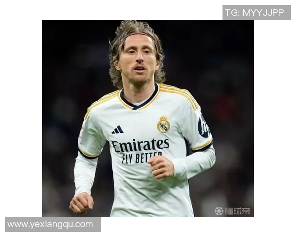 退役足球明星的生平事迹与成就概述及其对足球的影响